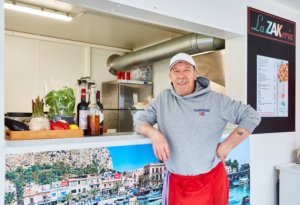 Luciano Scarpinati im Betriebsimbiss LaZakeria