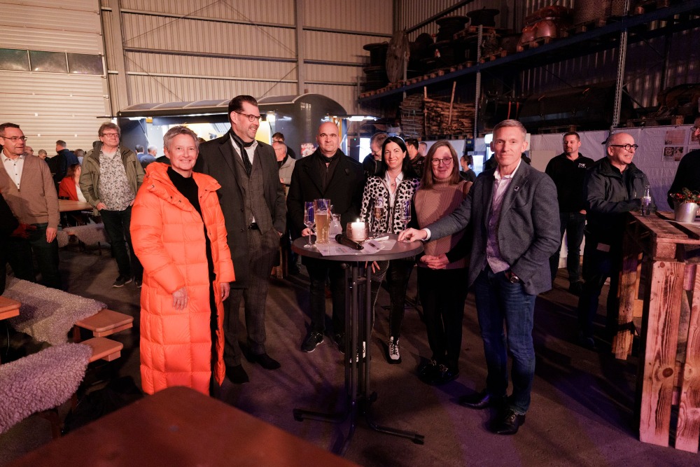 ZAK Netzwerktreffen mit regionalen Akteuren und Entscheidern in Industriehalle